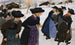 Lausanne Filles allant à la messe - Ernest Bieler — vy av konstverket