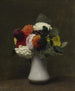 Fantin-Latours Dahlior — färgstark bukett i en ljusgrå vas