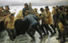 Fiskare som kastar en båt - Michael Ancher — vy av konstverket