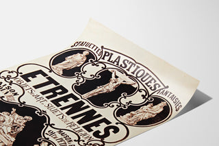 Vintage reklamaffisch Verdun, statyetter och gåvor, visad på ett böjt papper, perspektivvy.