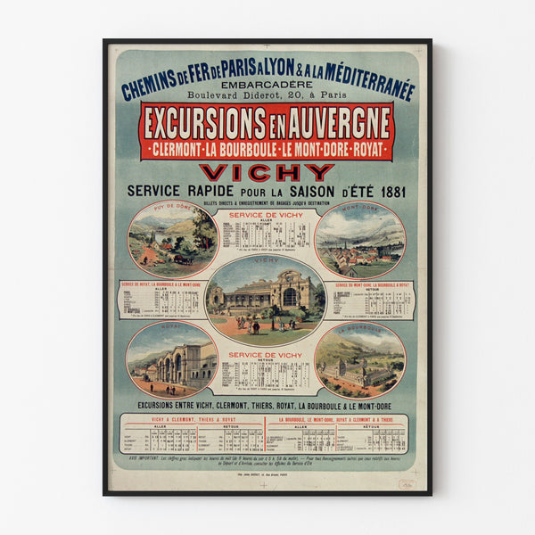 Vintageaffisch Auvergne, utflykter PLM, visad i en tunn ram på en ljus vägg.