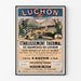 Vintageaffisch Bagnères-de-Luchon, spa, presenterad i en smal ram på en ljus vägg.