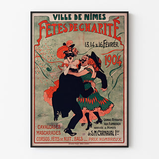 Vintageaffisch Nîmes, välgörenhetsfester, presenterad i en smal ram på en ljus vägg.