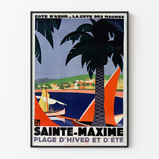 Vintageaffisch Sainte-Maxime, Côte des Maures, visad i en tunn ram på en ljus vägg.