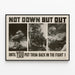 Vintage väggposter "Not Down But Out" - Inspirerande väggdekoration — inramlat konstverk på väggen