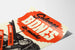 Vintageposter Salvage Bones - Retro flygplansväggdekoration